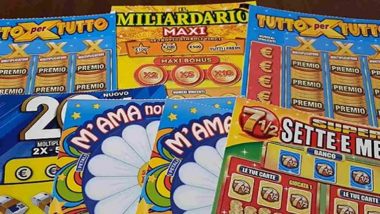 Il trucco dei tabaccai per scegliere il Gratta e Vinci vincente: ecco i segreti